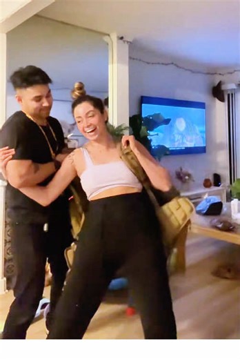 Try the soldier's backpack🫣🤭💕#heavy #soldier#funny#backpack#usa