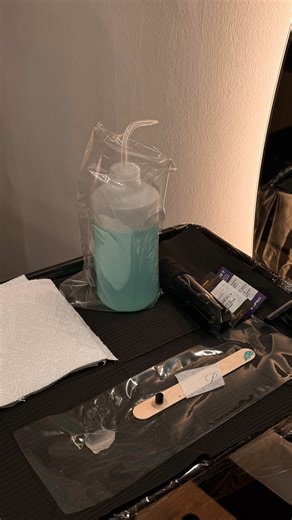 I’ll be honest — sometimes I get to tattoo designs I secretly wish I could wear myself 💭 And how do you feel about this tattoo? ☺️ #finelinetattooatlanta #tattooartistatl #atlink #atlantatattoo #finelinetattooatl