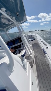 68K views · 1.7K reactions | Wait for the transition…. The 34’ @reef_runner_boats is as agile as she is pretty. Their straight v-bottom monohull design really provides solid, predictable performance. Looking forward to the next trim with the team. - #CenterConsolesOnly #ReefRunnerBoats | Center Consoles Only | Facebook