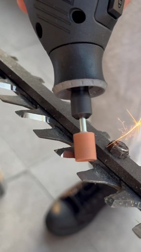 Ultimate Guide to Sharpening Axes with Dremel Tools