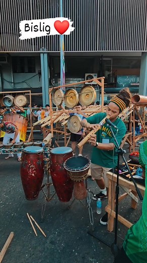 I've been captivated by this song ever since I first heard it during the 2023 Kadayawan Festival. The musicians of Sindac Anib Performing Ensemble of Bislig have a true gift for making a song and infusing it with such emotion that it becomes something unforgettable. @top fans #Kadayawan2025 #kadayawansadavao2025 | Pinoy Fiesta