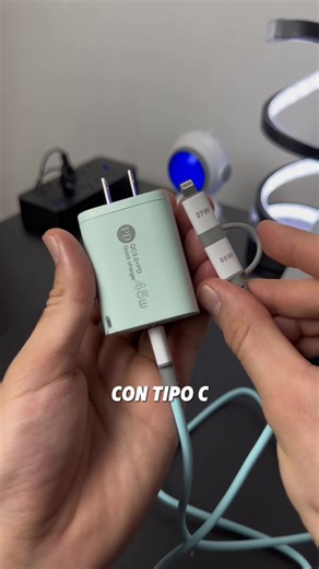 Deja de perder tiempo con cargadores lentos 🔋😌 Este kit de cargador GaN de 45W es compacto, potente y carga rápido sin calentarse de más. Además, tiene doble puerto (USB tipo C) para que conectes dos dispositivos al mismo tiempo sin complicarte. Incluye cable 2 en 1, así que reduces cables y simplificas todo. Si quieres cargar mejor y más rápido… Está en el carrito naranja 👀🛒 #jiditech #cable #cargadorportatil #practico #ventaquincenal
