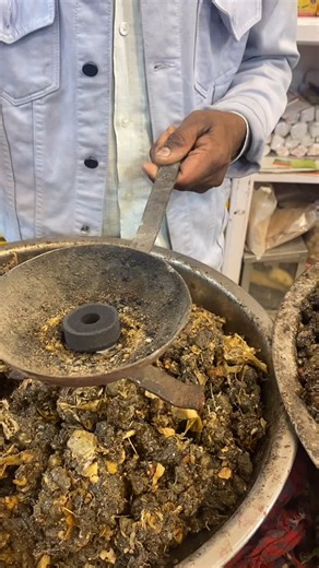 Shree ramdev store on Instagram: "To order call 7339844799 #srsramdevra #dhoop #guggal"