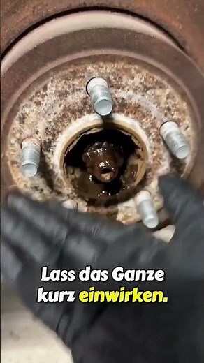 Loosen a stuck axle nut with this trick #automobile #carlove #carride #diy #mechanic