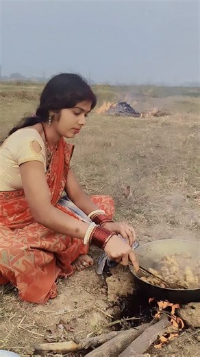 Anushka Kumari on Instagram: "#नया साल तो मने में तो अपन ससुराल में ❤️❤️❤️❤️❤️❤️❤️"