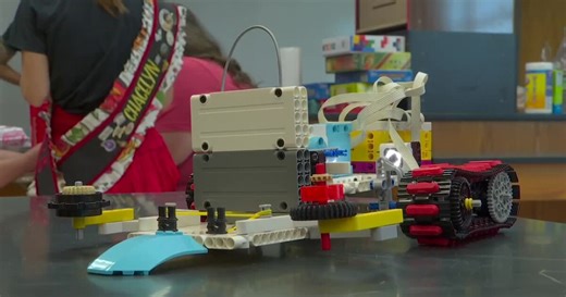 Robots and role models: Iberia Parish students lead 4-H robotics camp