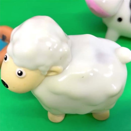 The big farm tour! Horse, pig, sheep & cow sounds #PinoyKids 🏠🚜