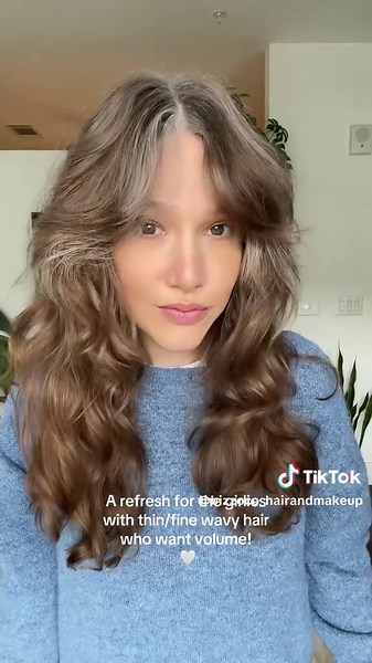 Wavy Hair Volume Tips for Thin Brunette Locks