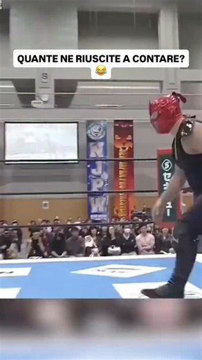 Italian Fight Sports | ProWrestling in Italiano on Instagram: "🤯 INCREDIBILE! Il wrestler Ninja Mack manda il pubblico (e Internet) in delirio con una serie di capriole dal ring fino allo stage durante il Best of the Super Jr. 32 in NJPW, contro Robbie X! Il video è diventato virale in tutto il mondo. Quante ne riuscite a contare?😂👇 📸 NJPW #NJPW #NinjaMack #BestOfSuperJr #ProWrestling #ViralClip"