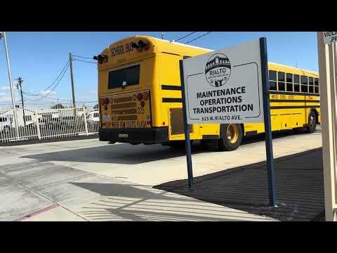 Bus 225 in Rialto 