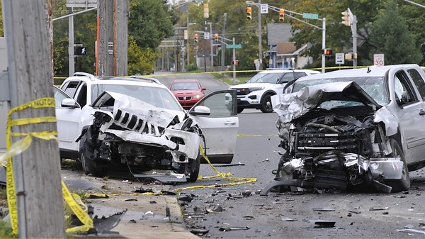 Man charged in 100 mph Pendleton police chase that ended in Anderson crash killing 2, injuring 4