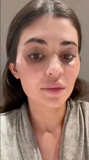 No Wonder These Celebrities Are NEVER Seen Without Makeup 😱