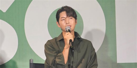 Song Joong Ki, wife Katy Louise Saunders make first official public appearance together