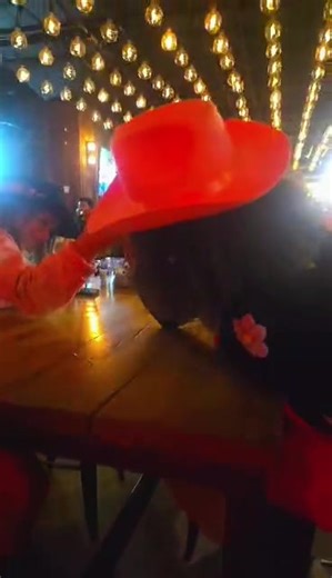 A night on the town in Nashville celebrating our bride to be, when a group of women from Ireland approached us also celebrating their bride to be. They called it a “hen party”(so cute)! They approached us wanting to do some friendly competitive challenges and well one thing led to another & it ended up being bride vs bride and bridesmaids vs bridesmaid. This was so much fun, I’ll be laughing dying for days !! #fyp #ireland🇨🇮 #usa🇺🇸 #armwrestling #henparty