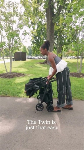 The Best Lightweight Double Stroller || The Twin is just that easy #doublestroller #babygear