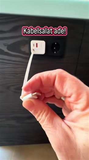 Das eine Teil, das du sonst immer vergisst. Stecker mit integriertem Kabel. USB-C & USB. @ZMGH Produktgeschäft #ladekabel #alltagshelfer #ordnung #winterdeals #newyearnewyou