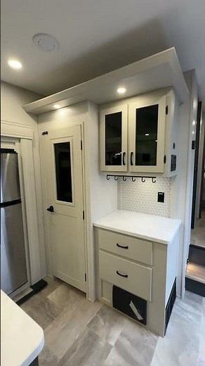 🚐✨ 2025 Coachmen Chaparral 30RLS