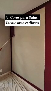 3 cores para salas luxuosas e estilosas ⬇️ Descubra as cores mais desejadas por quem ama sofisticação e bom gosto! Essas três tintas são perfeitas para transformar sua sala em um espaço de destaque — usadas por arquiteto, recomendadas por pintor e valorizadas em qualquer construção de alto padrão. ✅️ Turquesa Elegante Traz energia e requinte. Ideal para salas de estar que buscam modernidade sem perder a leveza. Essa tinta é excelente para valorizar a iluminação natural e destacar móveis e obras 
