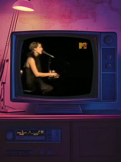Sarah McLachlan Live Performance of 'Angel' on MTV (1997)