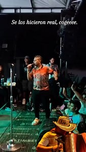 6.9K views · 2.2K reactions | ✅Se los hicieron real a @haffitdavid cuando cantaba una Ranchera.fue tan profesional que siguió su show como si nada. 流#haffitdavid #vallenato #fypage #usa #venezuela #paraguay #españa #colombia #musica #parranda | Vallenatosyalgo Mas Helmutt Contreras | Facebook