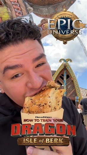 We tried ALL THREE Mac & Cheese Cones from Hooligan’s Grog & Gruel at How to Train Your Dragon – Isle of Berk in Epic Universe 🐉🧀 Here’s the breakdown 👇 🧀 Goldfish Mac & Cheese Cone 🥓 PB&J (Pork, Bacon & Jam) 🔥 Dragon Fire Chicken Spire Crunchy cone. Loaded mac. Viking-approved. Which one are you grabbing first? 👀 #EpicUniverse #UniversalOrlando #ThemeParkFood #IsleOfBerk #fblifestyle | Cesar Castano