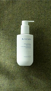 Meet the Ultra-Hydrating Body Lotion, one of our most requested products of all time. Why you’ll love it: ✔️ Fragrance-free, suitable for all skin types ✔️ Refillable, so you save money and reduce waste ✔️ Vitamin C-rich Nordic antioxidants absorb quickly to revive dull skin ✔️ Pre- & probiotics help rebalance the skin’s microbiome and support the skin barrier This is about to be a must-have in your everyday routine. | Norwex