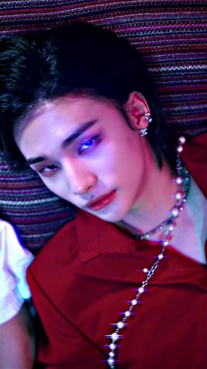 Stream Domino by Hyunjin - Stray Kids | Kpop Video