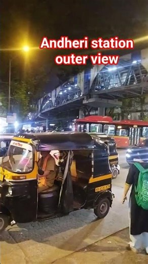 Andheri station #mumbaimasti#beautiful scene of andheri station outer #indiancapital #youtushorts