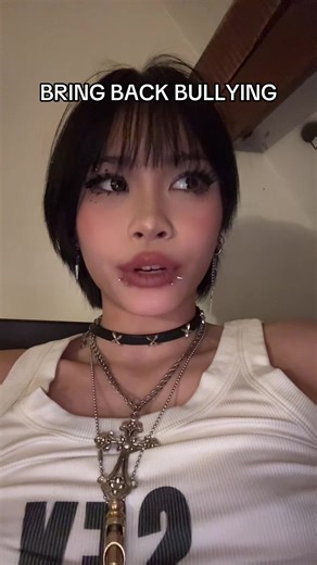 Vidéos de Linh (@linh.core) avec Greenpoint - Elijah Fox