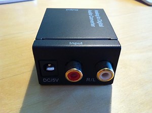 Analogno-digitalni audio konverter
