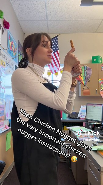 Creative Chicken Nugget Keychain Gift Sharing in Classroom