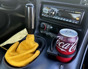 C5 Owners  Finally, a Cup Holder That Actually Works and Looks Factory! - CorvetteForum - Chevrolet Corvette Forum Discussion