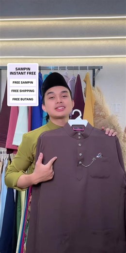 Review Warna Dark Brown oleh Azim di TikTok Live