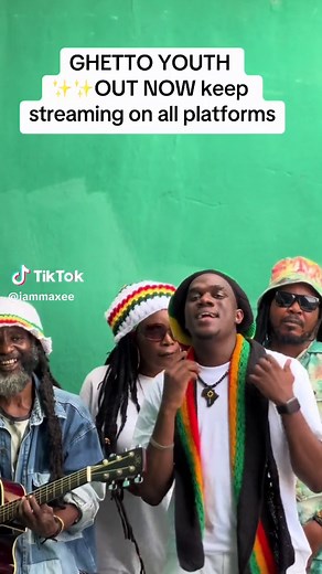 Maxee - Ghetto Youth (Official Music Video)