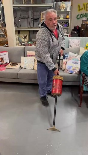 Trying out a Vintage Vacuum from 1910 | Antique Vacuum Demo