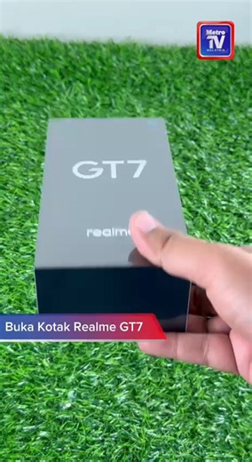 2.3K views · 17 reactions | Realme perkenal peranti kelas perdana terbaharu iaitu Realme GT7 yang bakal dilancarkan di negara ini tidak lama lagi. | Harian Metro | Facebook