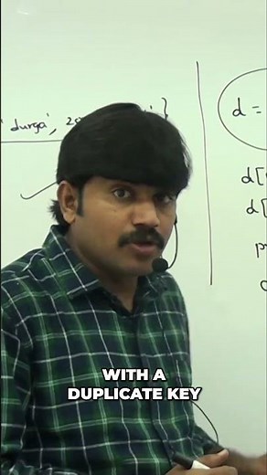 Python Dictionary Duplicate Keys: Error or No Error? #shorts