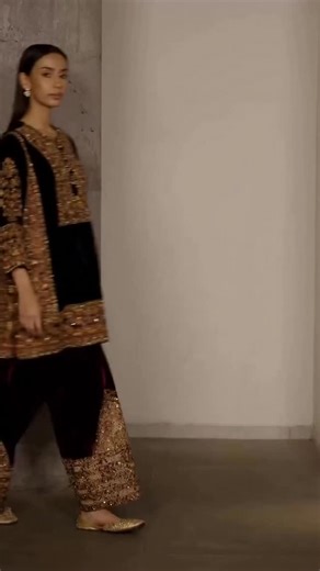 This timeless traditional gharara outfit is a beautiful celebration of heritage craftsmanship and classic elegance. Featuring a gracefully tailored short kurti paired with a voluminous gharara, the ensemble showcases intricate hand embroidery, delicate zari, and fine embellishments that reflect true artisanal excellence. Let’s get started on your next order. ⤵️ For Order & Details: 𝐖𝐡𝐚𝐭𝐬𝐀𝐩𝐩! 𝟗𝟐 𝟑𝟑𝟑 𝟒𝟓𝟔𝟕 𝟏𝟔𝟔 #weddinginspiration #weddingday #editorialstyling #pakistaniwedding #