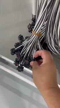 Automatic single connector housing insertion machine for long cable harness processing