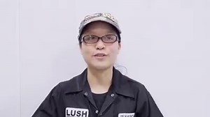 Talk about a bombshell! Our Rose Bombshell bath bomb is made with real rose petals, softening soya milk powder, and fine sea salt to turn your tub into a luxurious floral delight. | Lush Cosmetics North America