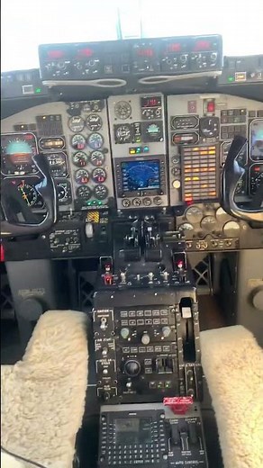 Boarding the Rockwell Sabreliner 65 N265WS 3/11/2021