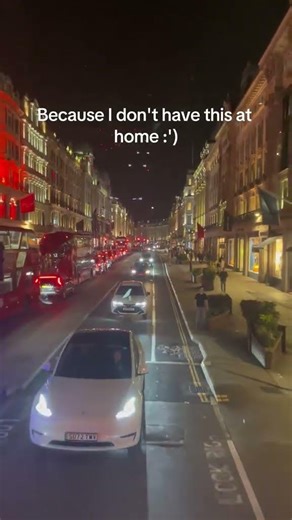 Why are you recording the road ? 🤨