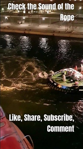 Spectacular Tugboat Struggle: The Noisy Stretch of the Tug Rope!"