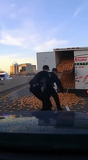 Cops high speed chase a krispy kreme truck! | Chris & Che Media