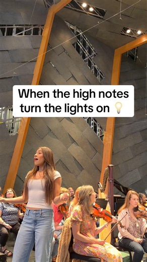 Let there be high D!🌞🤣 #highnotes #operasinger #opera #soprano #donizetti