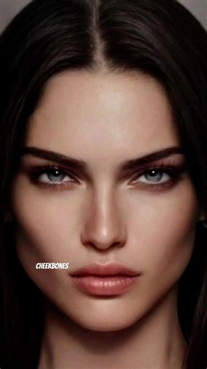 How to: model cheekbones #makeuptips#makeuptutorial#beautyhacks#fyp#viral#modelface#explorpepage