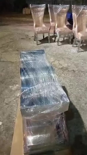 Custom Made Dining Sets Available Online