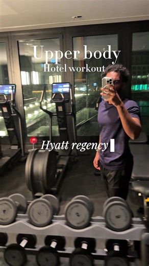 Quick Upper Body Hotel Workout Routine