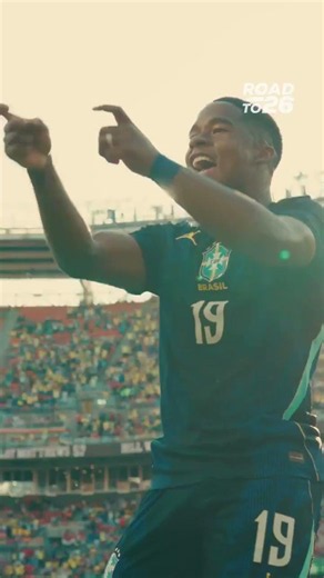 What impressive footage of Endrick. Notice how his jersey forms the number 10.