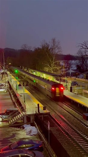 Amtrak K5LA Horn For New Hamburg Station! Chicago To NYC Lake Shore Limited #48!